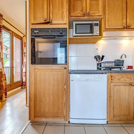 Apartman Spacious W Ski-in & Parking Saint-Marcel
