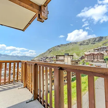 Spacious W Ski-in & Parking Apartman